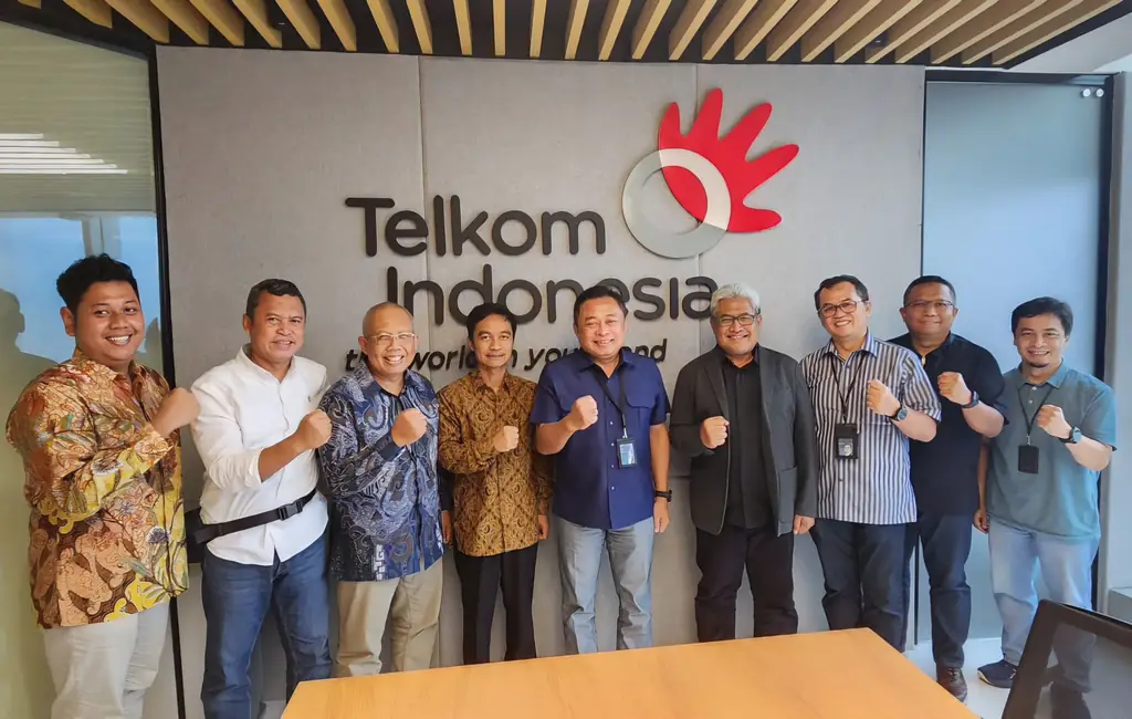 Kolaborasi Telkom dan UGM